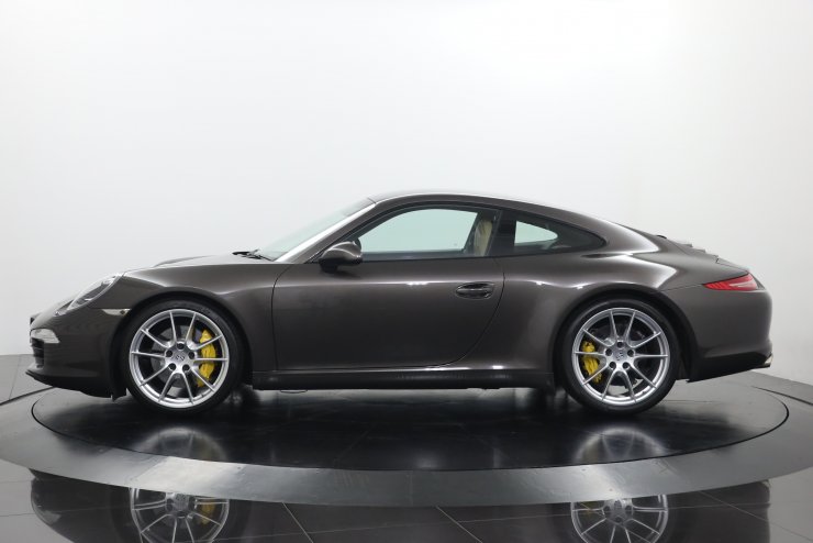 ポルシェ911　Type991専用　純正ベースキャリア ポルシェ911 Type991専用 純正ベースキャリア - メルカリ
