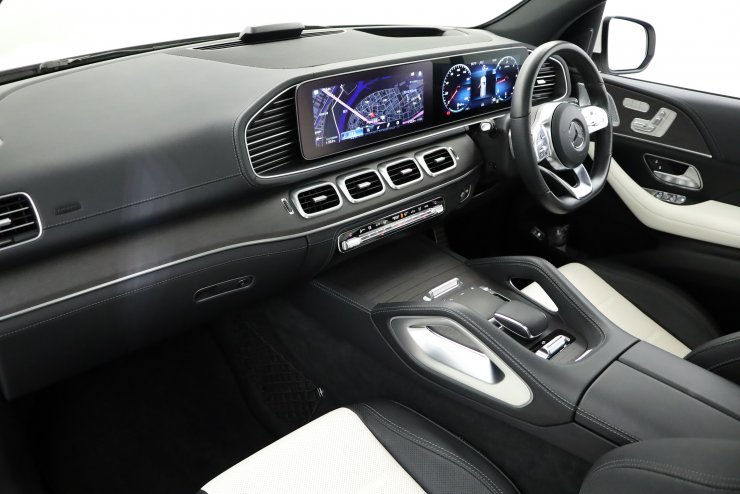 メルセデスベンツ GLEクラス GLE400d 4MATIC Sports オプションカラー