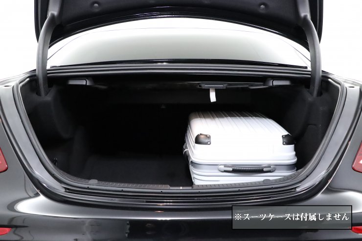 メルセデスベンツ Eクラス E220d AvantGarde AMGライン ブラック