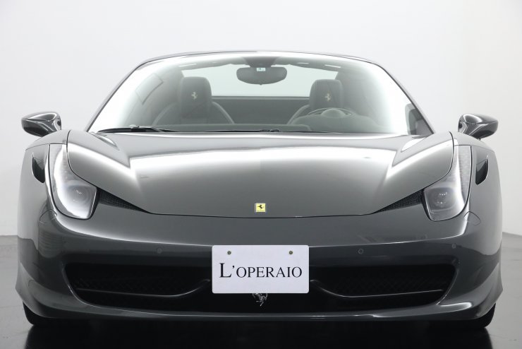 中古・フェラーリ　コンディショナー フェラーリ 458 スパイダー F1 DCT 正規D車 左H ブラック×レッド
