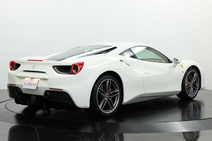 フェラーリ 488 GTB F1 デイトナスタイルシート（クオイオレザー