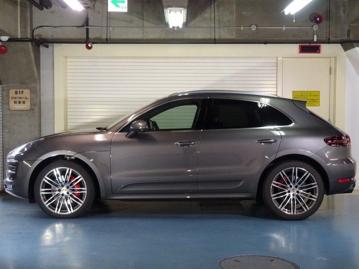 マカンターボ ポルシェ マカン マカンターボ スポーツクロノPKG スポーツ