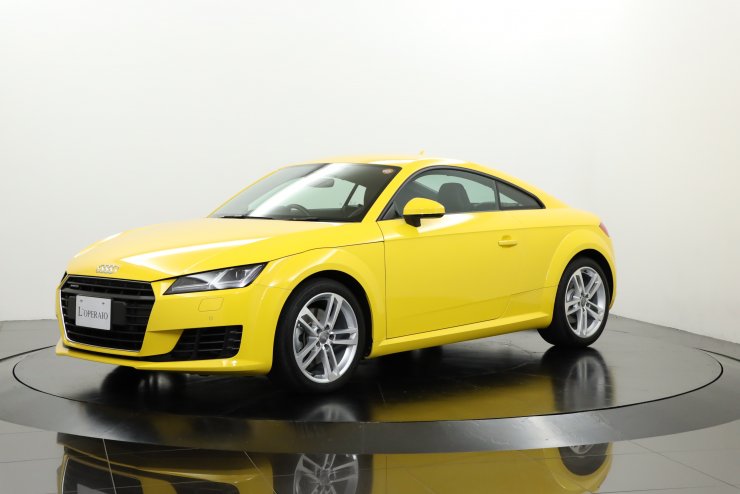 アウディ TTクーペ 2.0TFSI クワトロ 有償色 黒革 レザーPKG