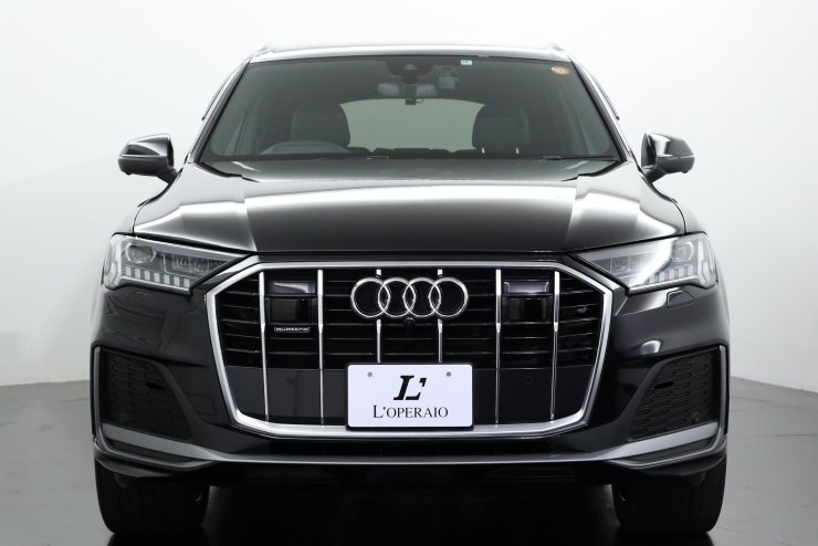 アウディ Q7 45 Sラインリミテッド 限定310台 黒革 純正21インチアルミ