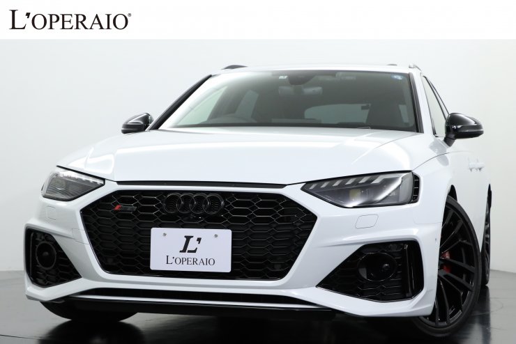 アウディ Rs4アバント 現行モデル ワンオーナー オプション総額130万円 Rsスポーツエキゾーストシステム ブラックスタイリングpkg 純正インチ5セグメントスポ クデザインアルミホイール 新車保証継承令和６年５月迄 中古車