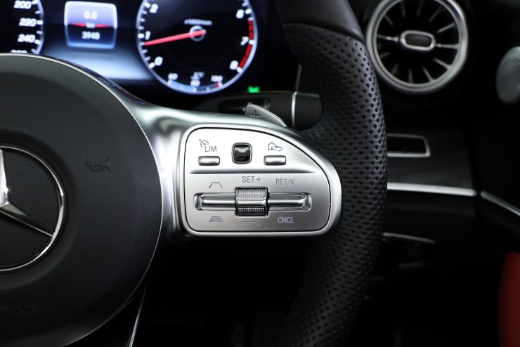 メルセデスベンツ Eクラス E200 カブリオレ スポーツ レザーパッケージ