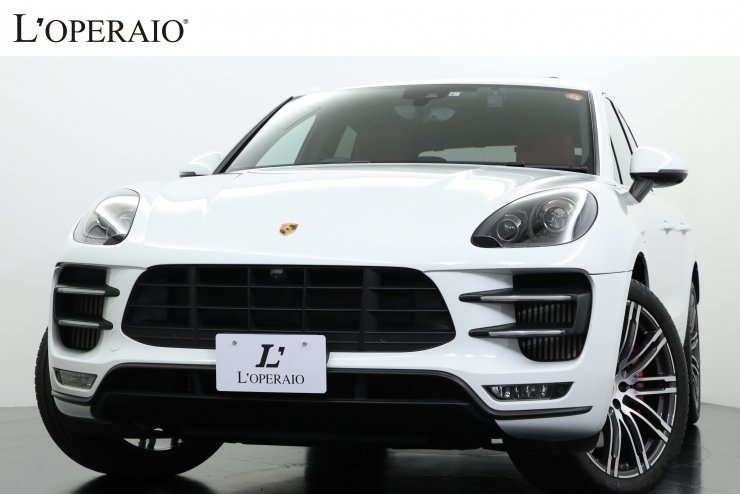ポルシェ マカン Turbo Performance PDK 4WD Sport Chrono-PKG 専用