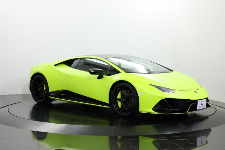 ランボルギーニ ウラカン EVO Fluo Capsule 4WD 黄緑マットカラー