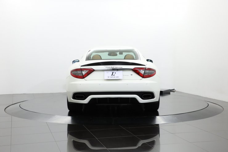 マセラティ グラントゥーリズモ Sport MC Auto shift エアロ