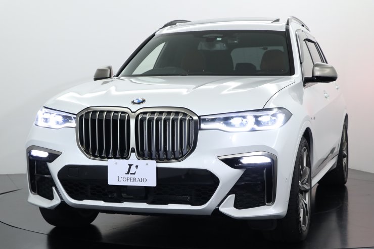 BMW X7 M50i 現行モデル ワンオーナー ウェルネスパッケージ 22インチM