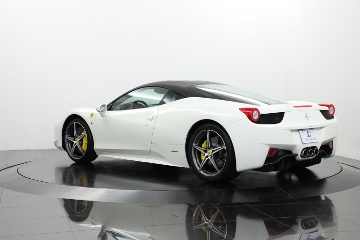 フェラーリ 458 Italia F1 DCT 正規ディーラー車 カーボンLED
