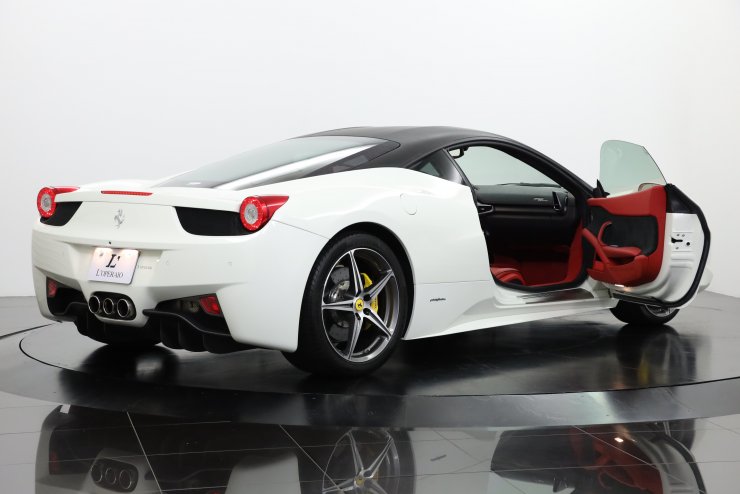 フェラーリ 458 Italia F1 DCT 正規ディーラー車 カーボンLED