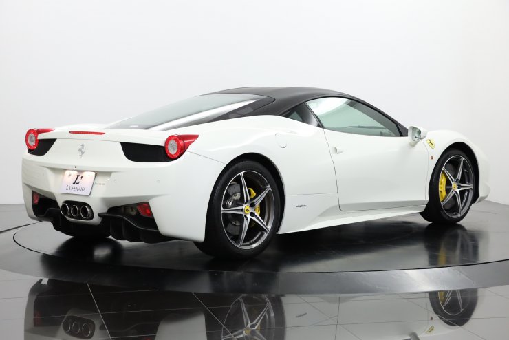 フェラーリ 458 Italia F1 DCT 正規ディーラー車 カーボンLED