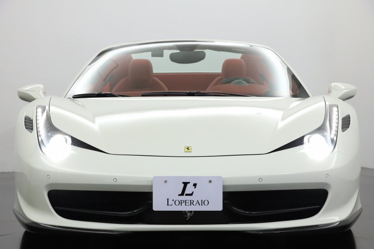 フェラーリ 458 スパイダー F1 DCT 正規ディーラー車 カーボン
