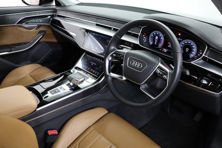 Audi アウディ MAMORIO S 非売品 19y アウディ A8 60TFSI クワトロ ミトスブラックメタリック