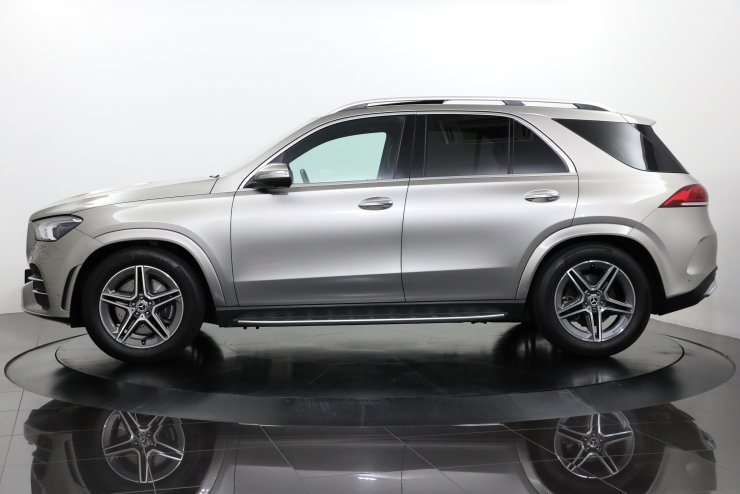 ベンツ メルセデスベンツ GLEクラス GLE400d 4マチック スポーツ 有償色