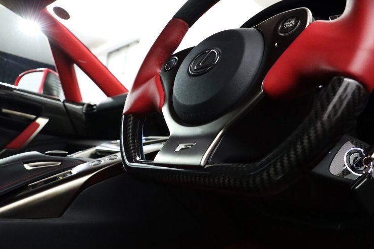 レクサス LFA ワンオーナー 世界限定500台 希少カラー【スーパーレッド