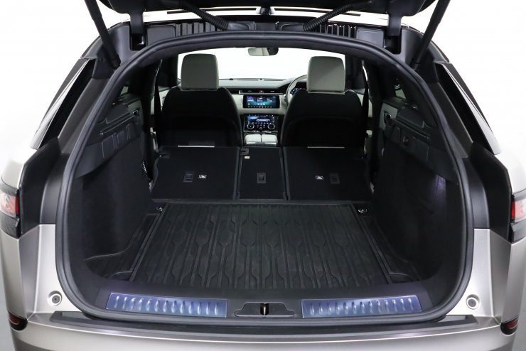 ランドローバー レンジローバーヴェラール First Edition 4WD ワン