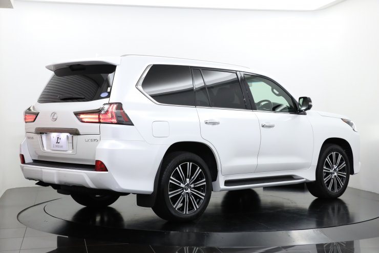 レクサス LX LX570 Black Sequence ワンオーナー 特別仕様車 8人乗り