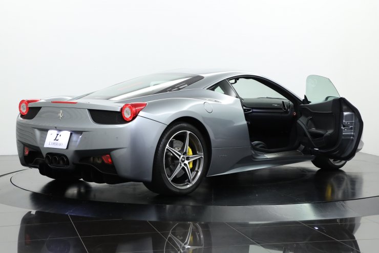 フェラーリ 458 Italia F1 DCT 正規ディーラー車 希少色 カーボン