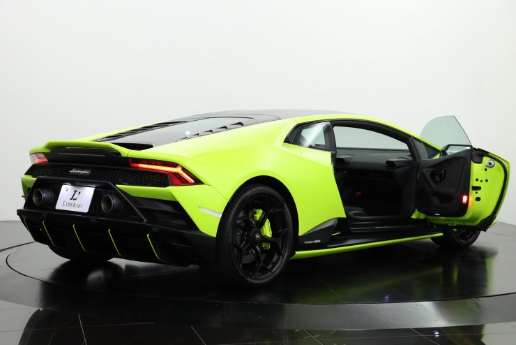 【未使用】ランボルギーニ ウラカンEVO メンテナンスキット 未使用】ランボルギーニ ウラカンEVO メンテナンスキット 未使用