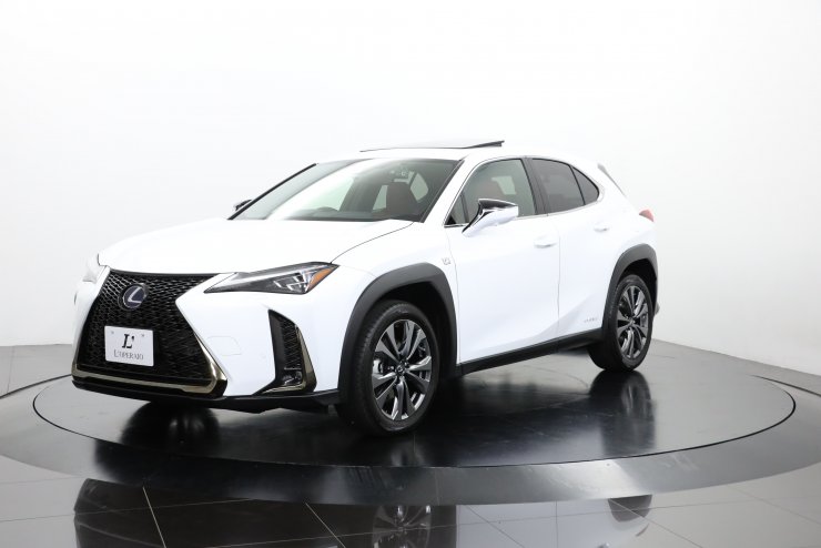 LEXUS UX250h Fスポーツ ホイール レクサスUX」の特別仕様車“Fスポーツ スタイルブルー”発売