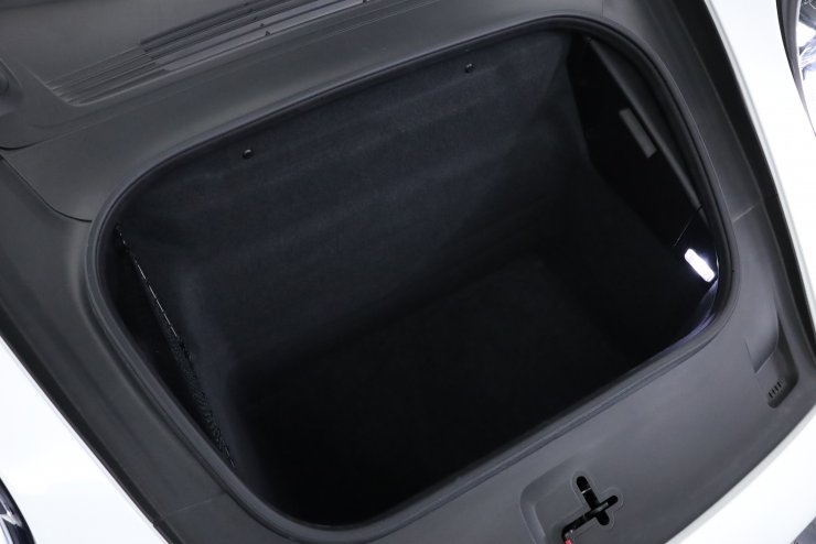 ポルシェ 911(Type992) Carrera4 PDK スポーツクロノPKG 純正20/21