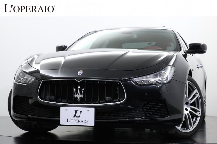 マセラティ ギブリ S Q4 前期 左ハンドル オプションカラー ハイグロス