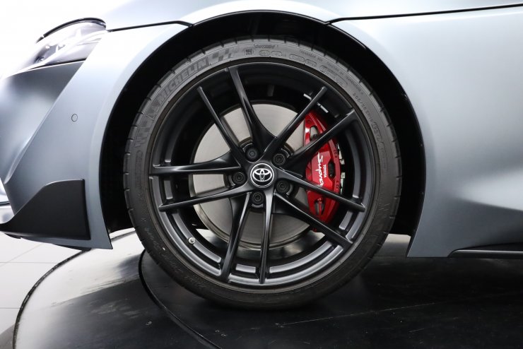 トヨタ スープラ RZ 特別仕様車 24台限定カラー 「マット