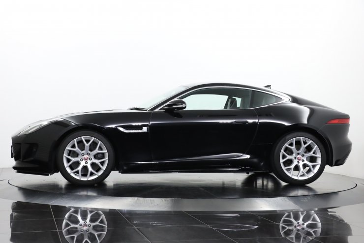 売り切り　JAGUAR　Fタイプ　純正　19インチ　タイヤ&ホイール4本 売り切り JAGUAR Fタイプ 純正 19インチ タイヤ&ホイール4本