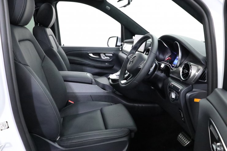メルセデスベンツ Vクラス V220d Exclusive Long Platinum Suite AMG