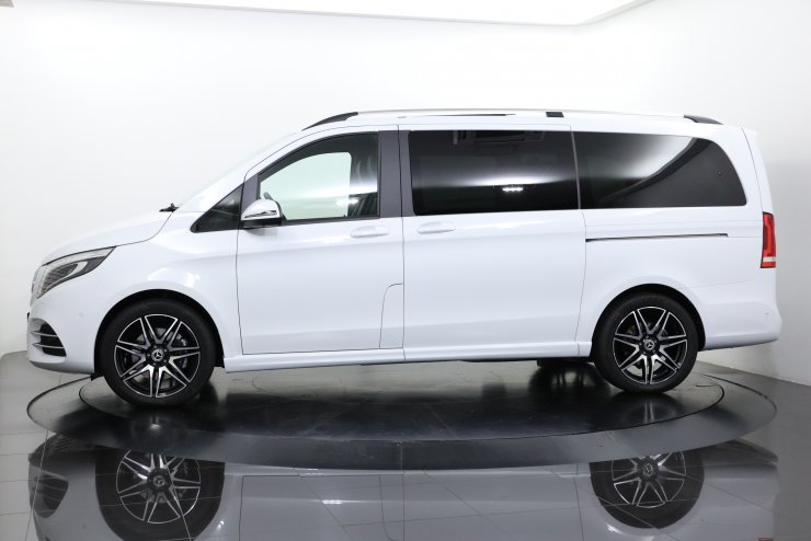 メルセデスベンツ Vクラス V220d Exclusive Long Platinum Suite AMG