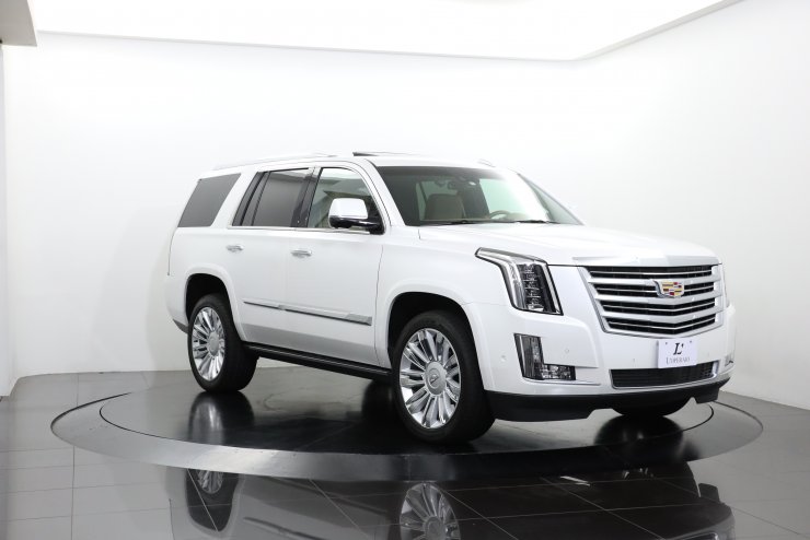 キャデラック エスカレード Platinum 正規ディーラー車 スライディング