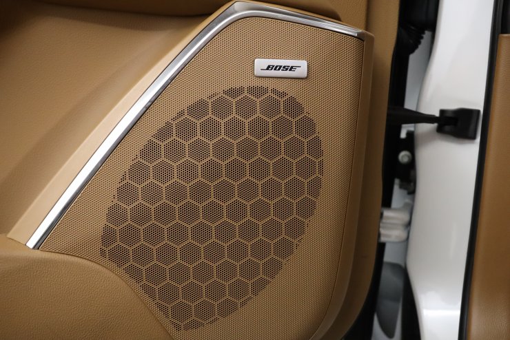 キャデラック エスカレード Platinum 正規ディーラー車 スライディング