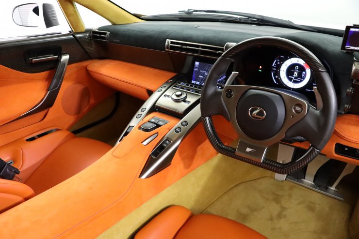 レクサス LFA 【世界限定500台】オレンジレザー オレンジキャリパー