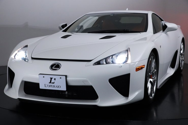 レクサス LFA 【世界限定500台】オレンジレザー オレンジキャリパー