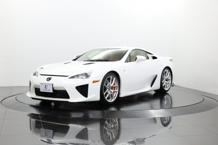 レクサス LFA 【世界限定500台】オレンジレザー オレンジキャリパー