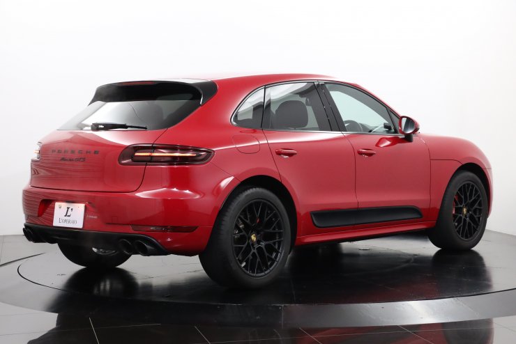 ポルシェ マカン GTS PDK 中期モデル PDLS付キセノン スポーツ