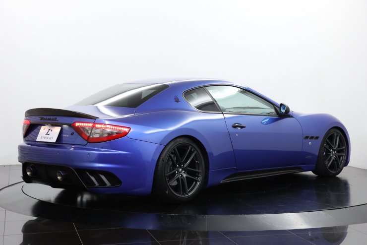 マセラティ グラントゥーリズモ スポーツ MCオートシフト 後期  