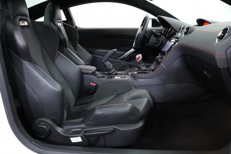 プジョー RCZ R 6MT ワンオーナー 社外ストラーダSDナビ 地デジ