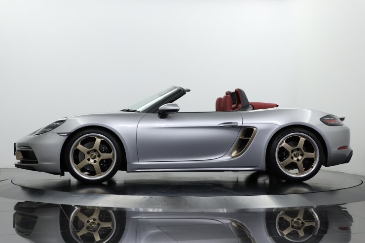 ポルシェ 718 Boxster 25 Years PDK 世界1250台限定 SportChrono-PKG