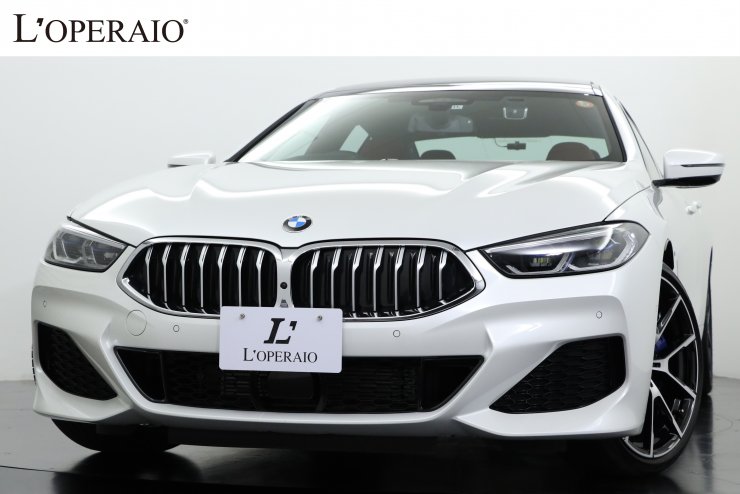 BMW 8シリーズ 840d X drive グランクーペ Mスポーツ 有償色 赤×黒革 
