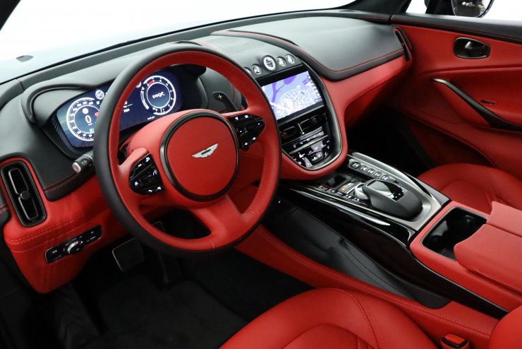 アストンマーティン DBX V8 ワンオーナー 希少左ハンドル 赤革 純正22