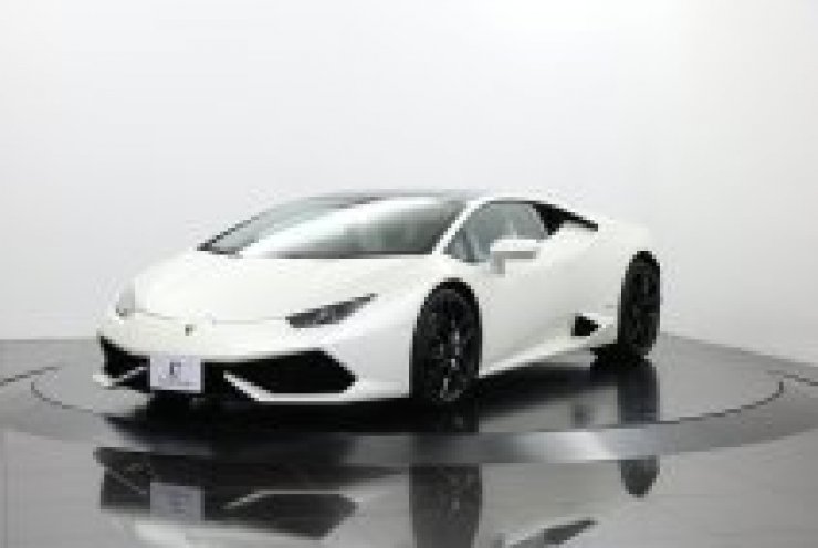 ランボルギーニ ウラカン LP610-4 有償マットカラー 白×黒革 20