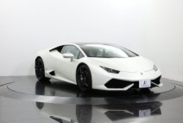 ランボルギーニ ウラカン LP610-4 有償マットカラー 白×黒革 20