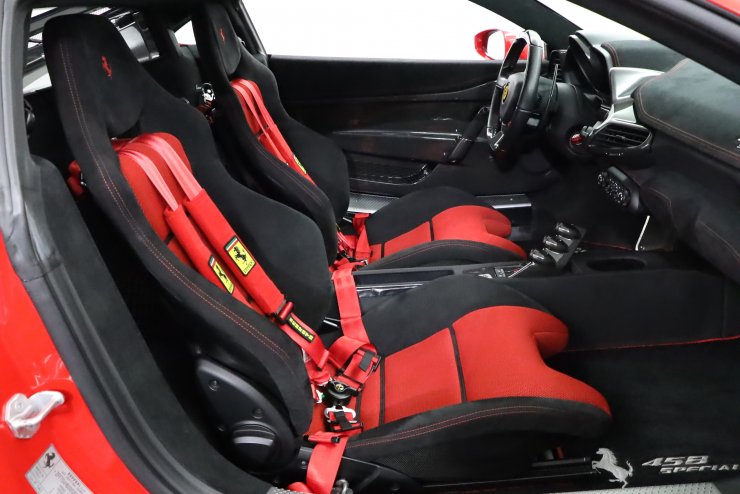 フェラーリ 458 Speciale F1 DCT NARTレーシングストライプ カーボン