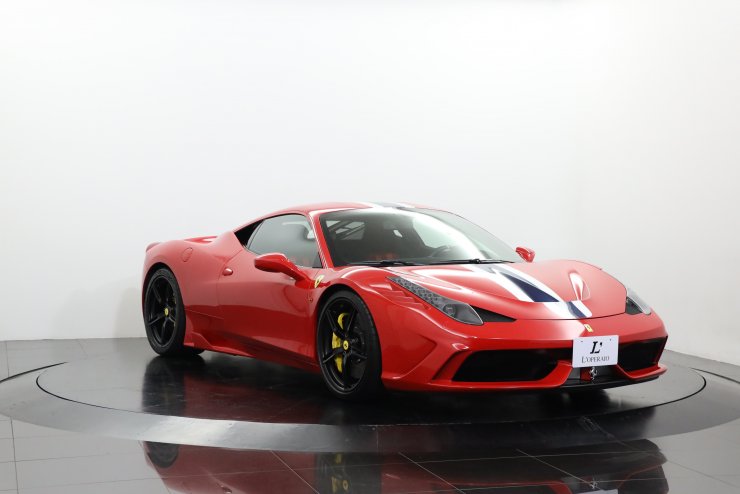 フェラーリ 458 Speciale F1 DCT NARTレーシングストライプ カーボン