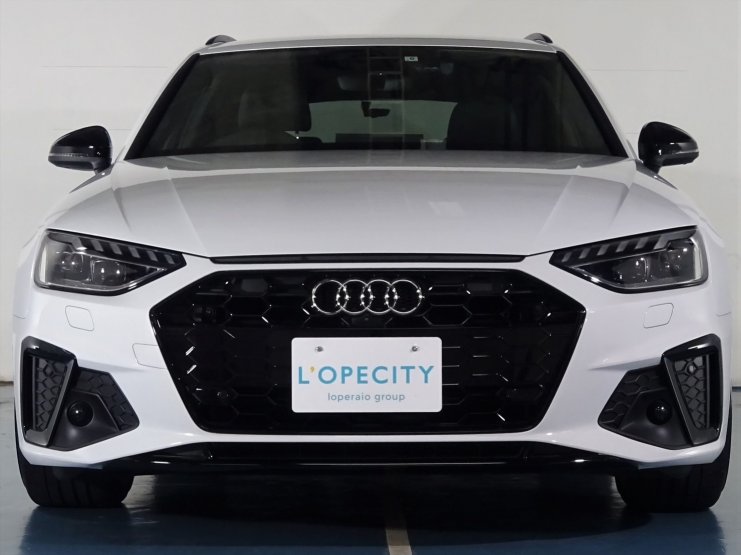 アウディ A4 A4アバント 35TDI Sライン ブラックスタイリングPKG 