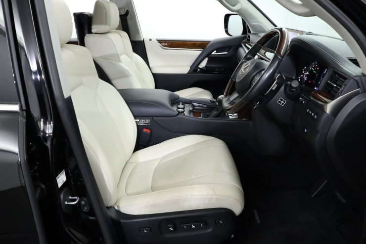 LEXUS ジュニアシート ホワイト レクサス