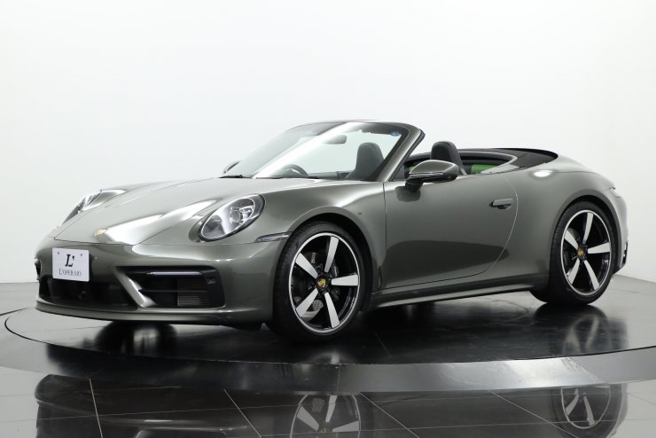 ポルシェ 911(Type992) カレラ カブリオレ PDK 純正20/21インチアルミ